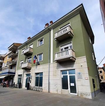 Občinska stavba